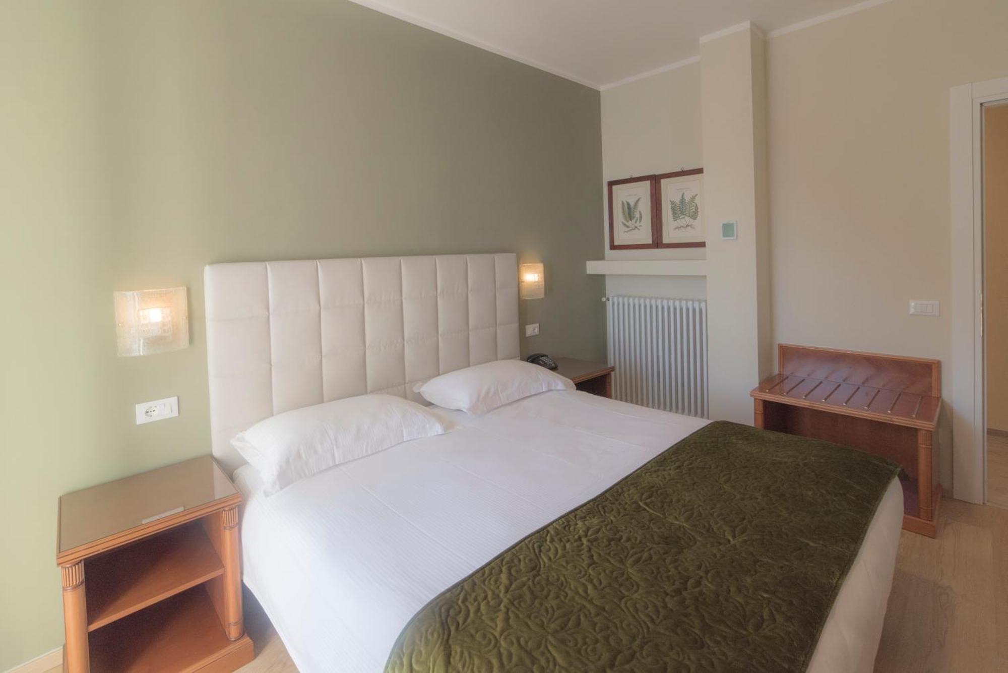 Hotel Due Palme Мергоццо Экстерьер фото
