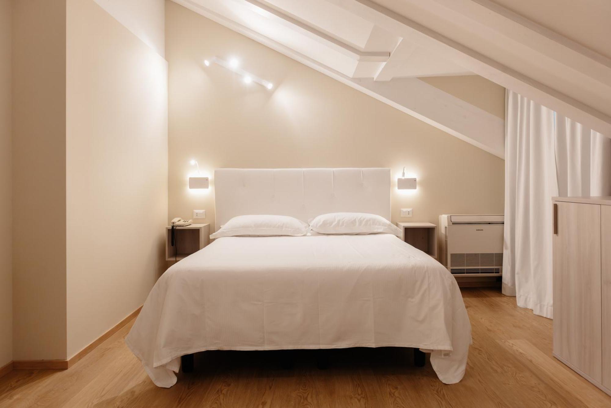 Hotel Due Palme Мергоццо Экстерьер фото